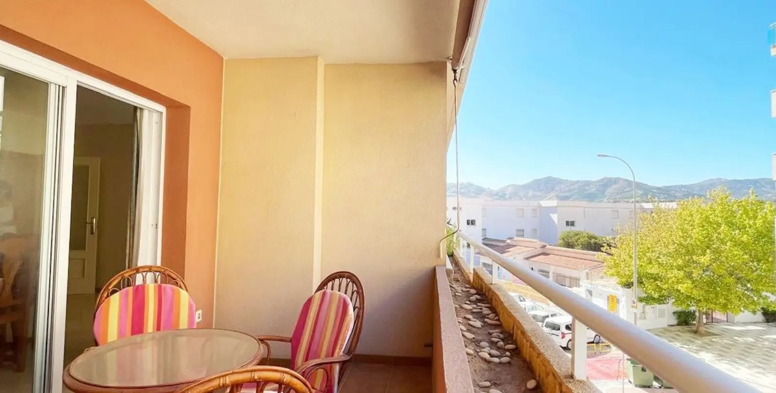 Продажа апартаментов на среднем этаже в Nerja 18