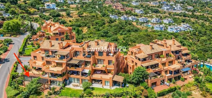 Продажа апартаментов на первом этаже в La Mairena 3