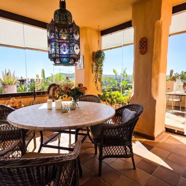 Sale of penthouse in La Duquesa