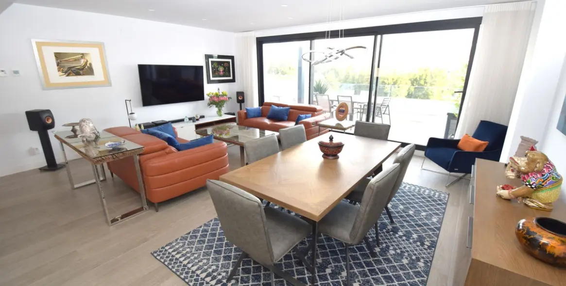 Venta de apartamento en planta media en La Cala de Mijas 2