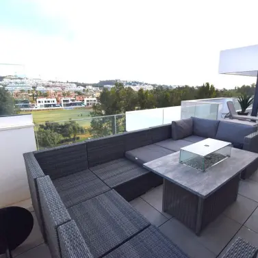 Venta de apartamento en planta media en La Cala de Mijas