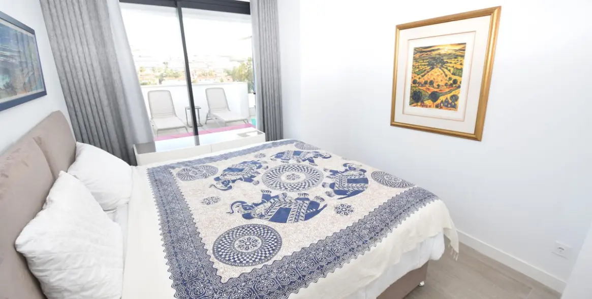 Venta de apartamento en planta media en La Cala de Mijas 20