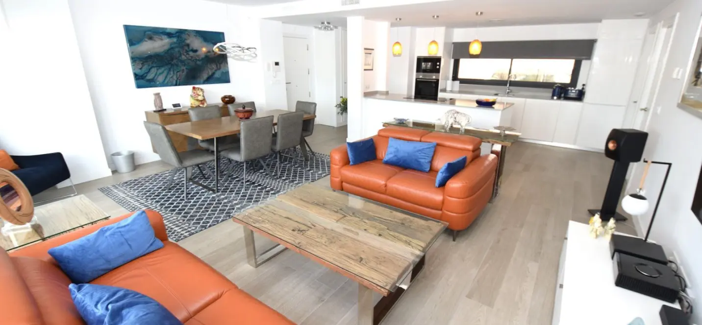 Продажа апартаментов на среднем этаже в La Cala de Mijas 0