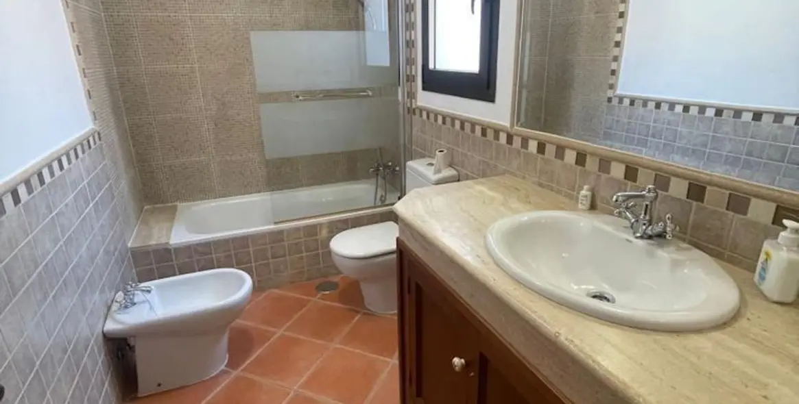 Venta de adosado en San Pedro de Alcántara 6