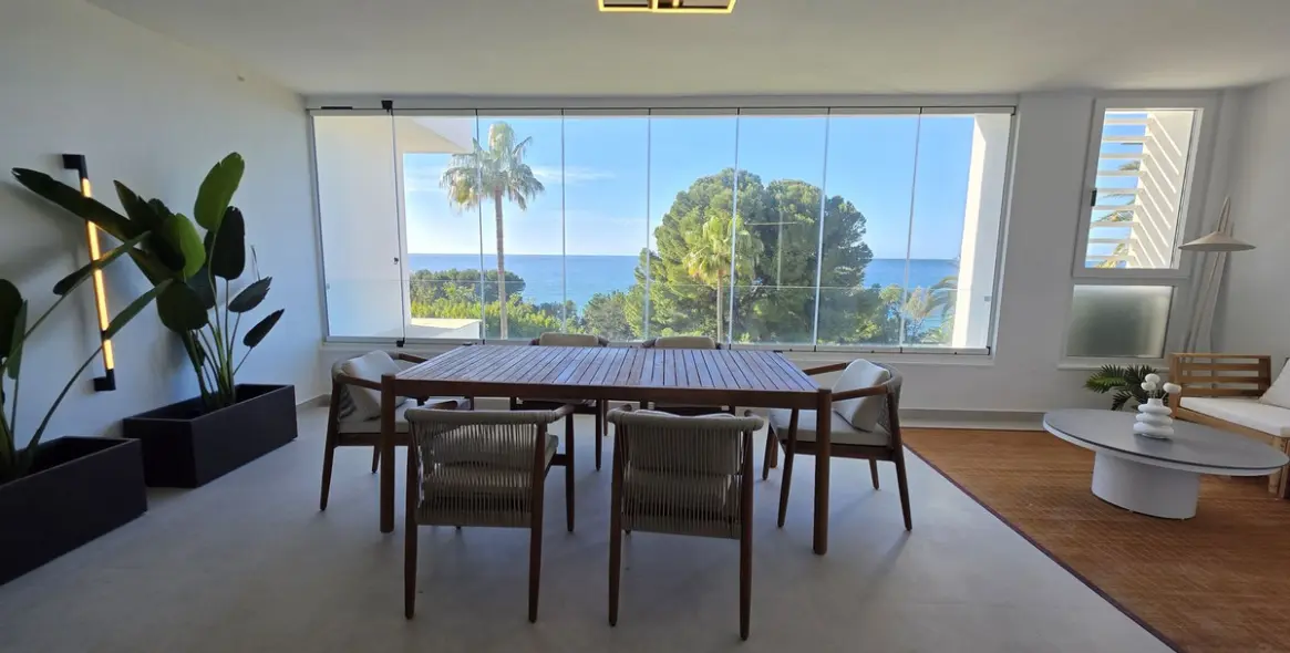 Venta de apartamento en planta media en Marbella 1