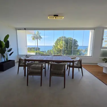 Venta de apartamento en planta media en Marbella