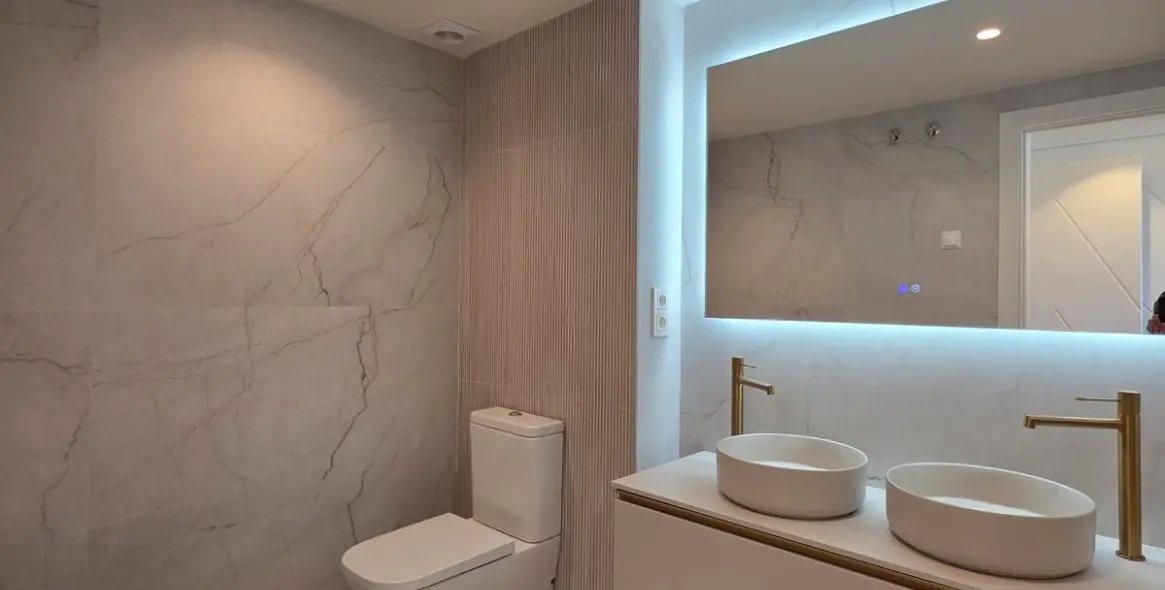 Venta de apartamento en planta media en Marbella 7