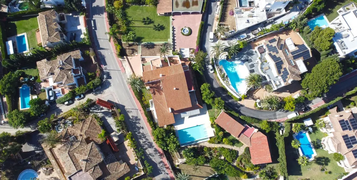 Venta de villa independiente en Nueva Andalucía 20