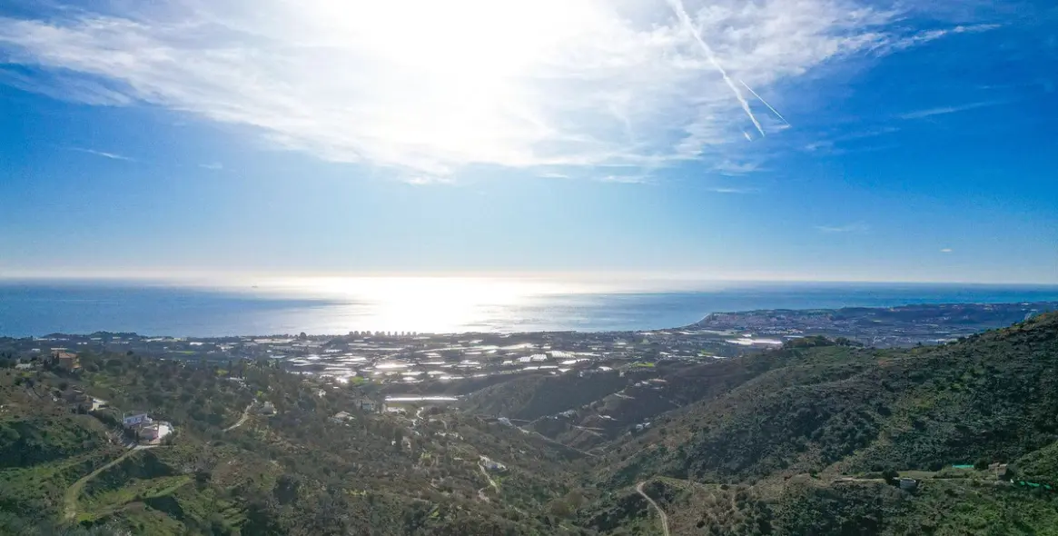 Sale of detached villa in Arenas 38