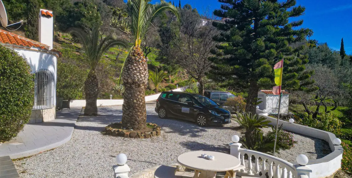 Sale of detached villa in Arenas 44