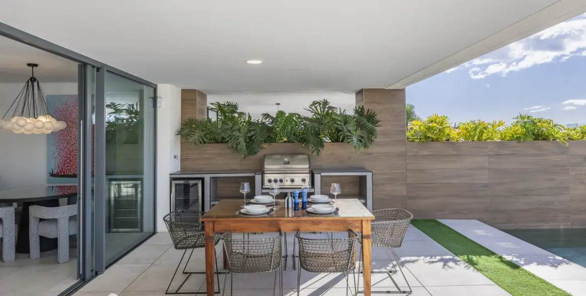 Продажа двухуровневых апартаментов в Artola 27