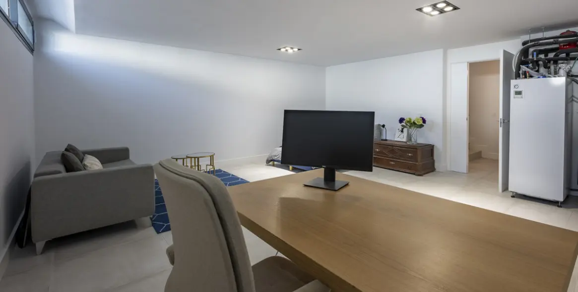 Продажа двухуровневых апартаментов в Artola 30