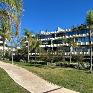 Venta de apartamento en planta baja en Selwo