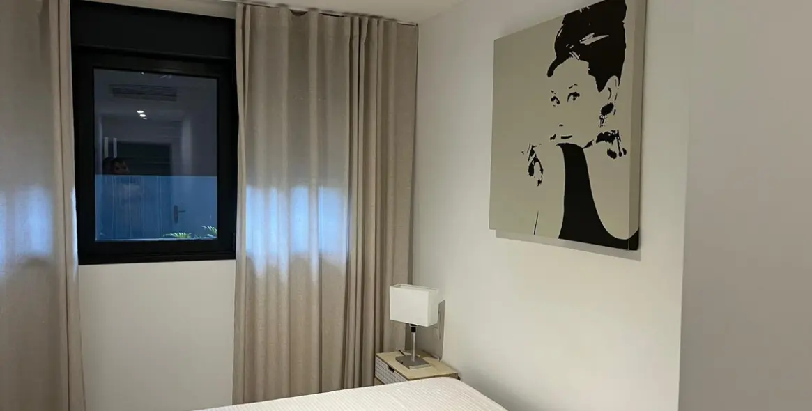 Venta de apartamento en planta baja en Selwo 9