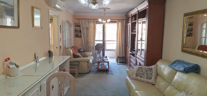 Sale of middle floor apartment in Fuengirola 0