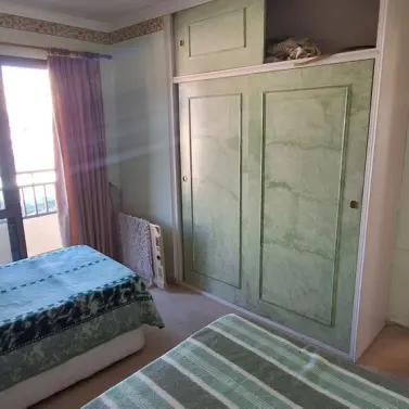 Sale of middle floor apartment in Fuengirola