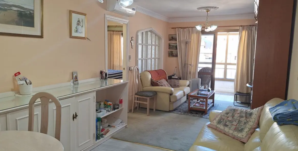Sale of middle floor apartment in Fuengirola 20