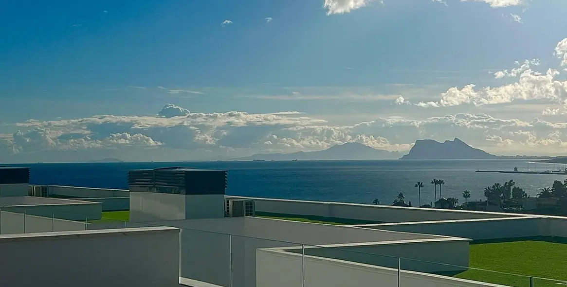 Sale of penthouse in Manilva 1