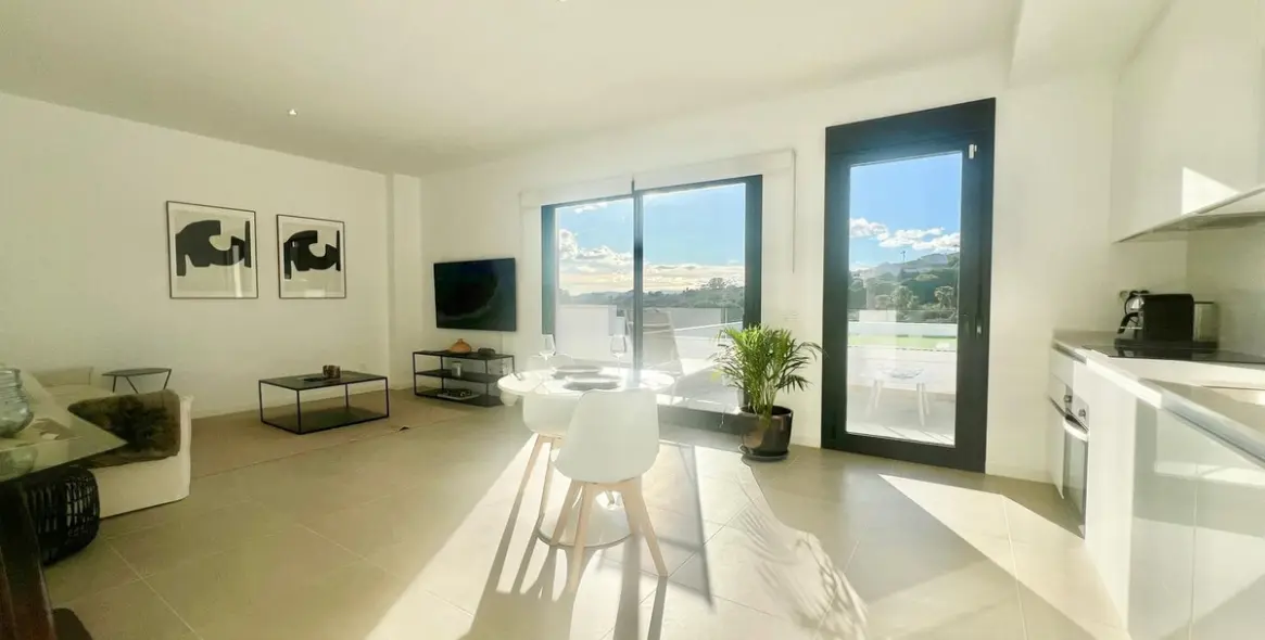 Sale of penthouse in Manilva 9