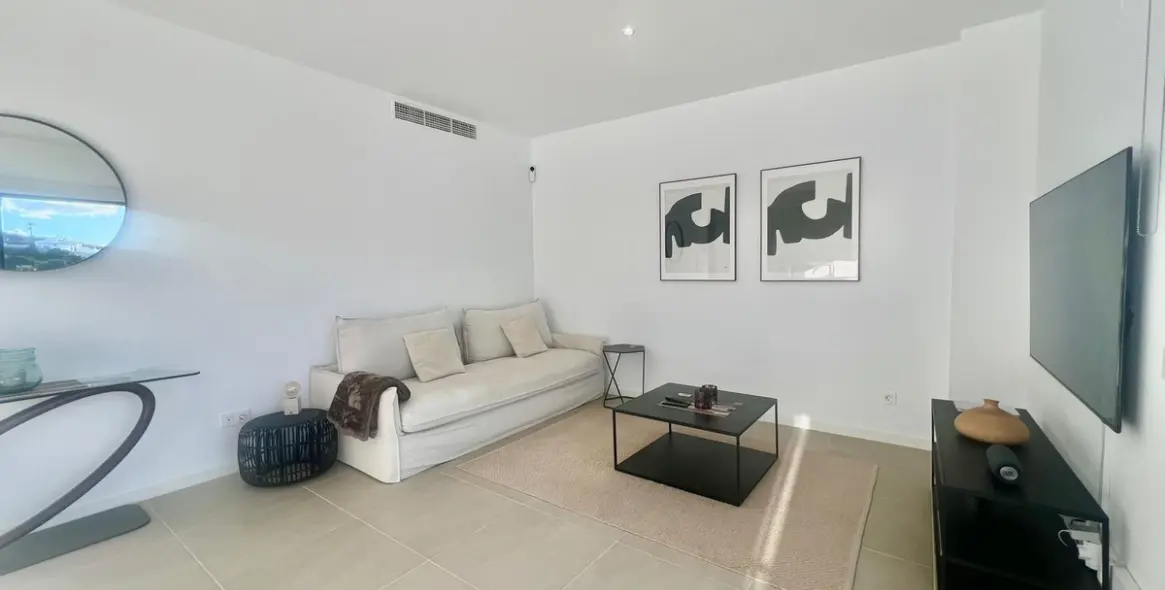 Sale of penthouse in Manilva 12