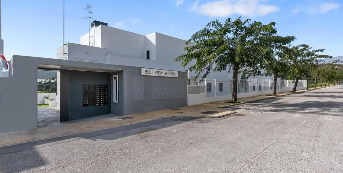 Sale of penthouse in Manilva 36