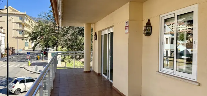 Продажа апартаментов на среднем этаже в Los Pacos 0