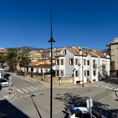 Продажа апартаментов на среднем этаже в Los Pacos