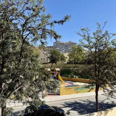 Продажа апартаментов на среднем этаже в Los Pacos