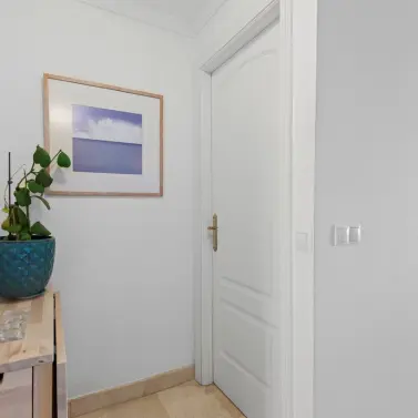 Venta de apartamento en planta media en Elviria