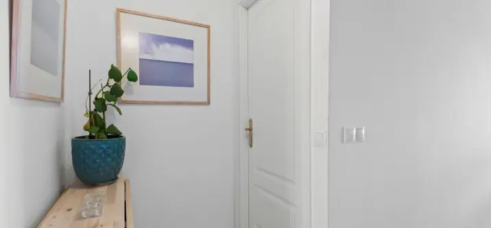 Venta de apartamento en planta media en Elviria 4