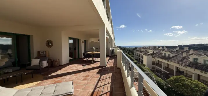 Sale of middle floor apartment in Selwo 0