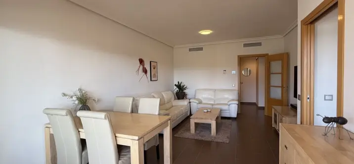 Sale of middle floor apartment in Selwo 4