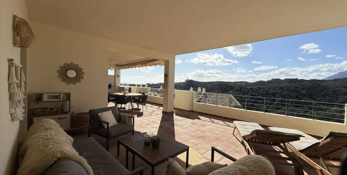 Продажа апартаментов на среднем этаже в Selwo 18