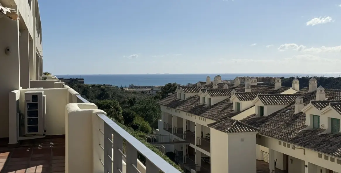 Продажа апартаментов на среднем этаже в Selwo 20