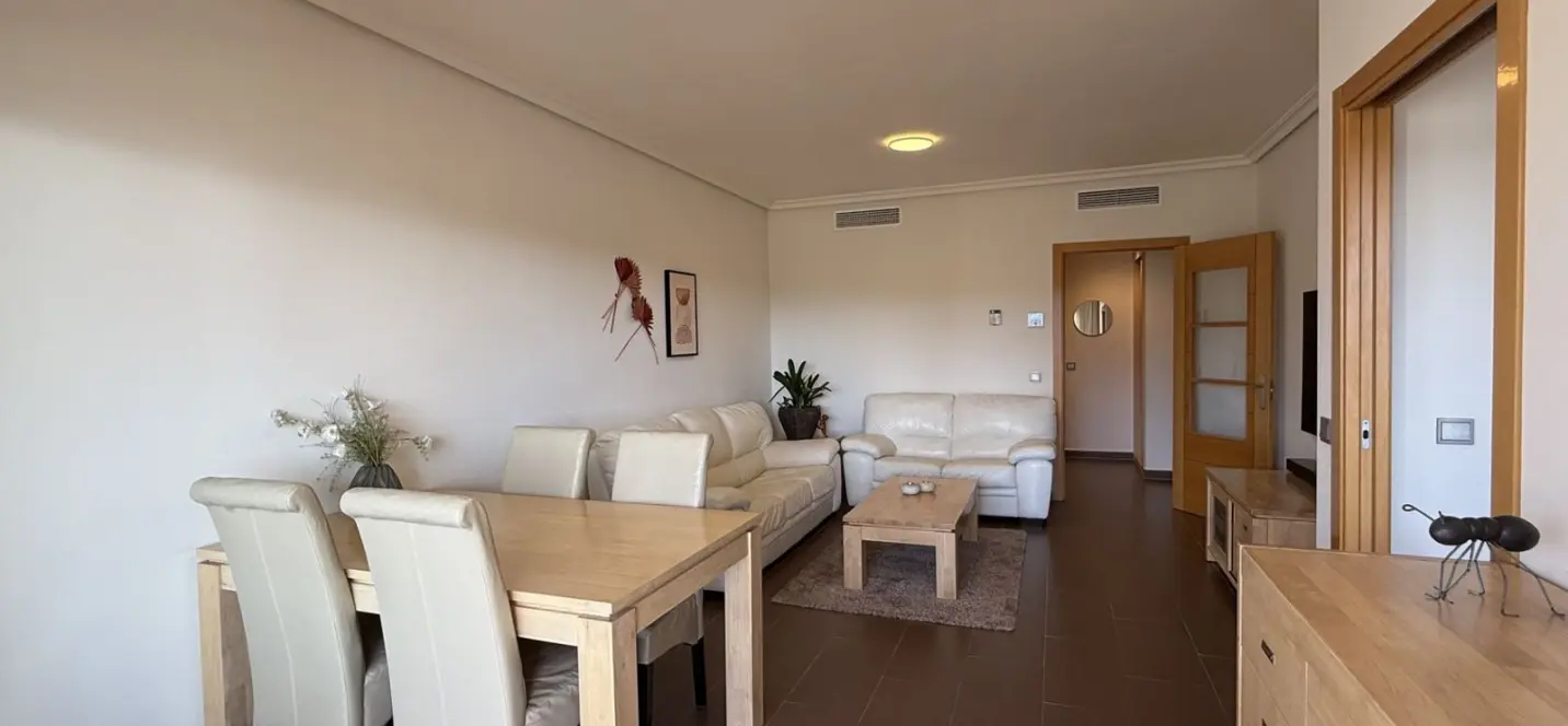 Sale of middle floor apartment in Selwo 4