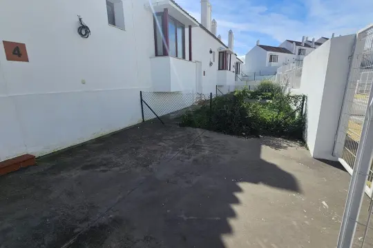 Image 4 thumb