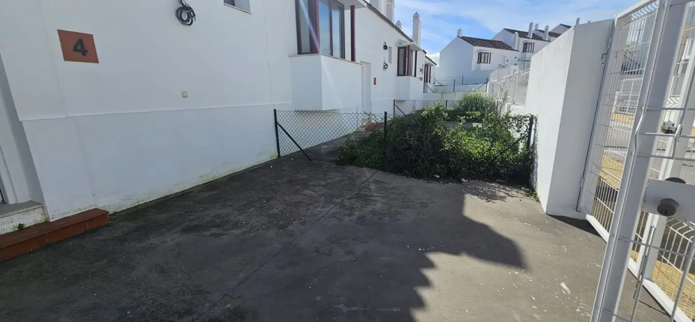 Venta de adosado en Doña Julia 3