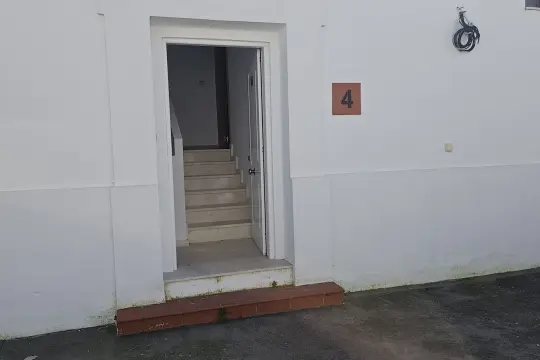 Image 6 thumb