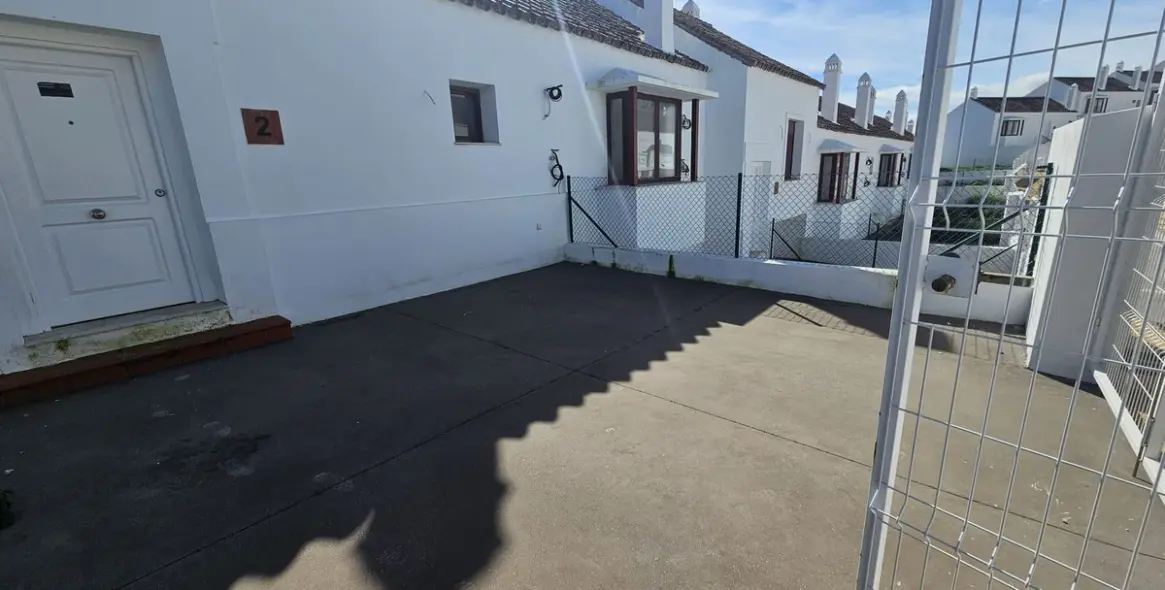 Продажа таунхауса в Doña Julia 2