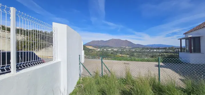 Venta de adosado en Doña Julia 2