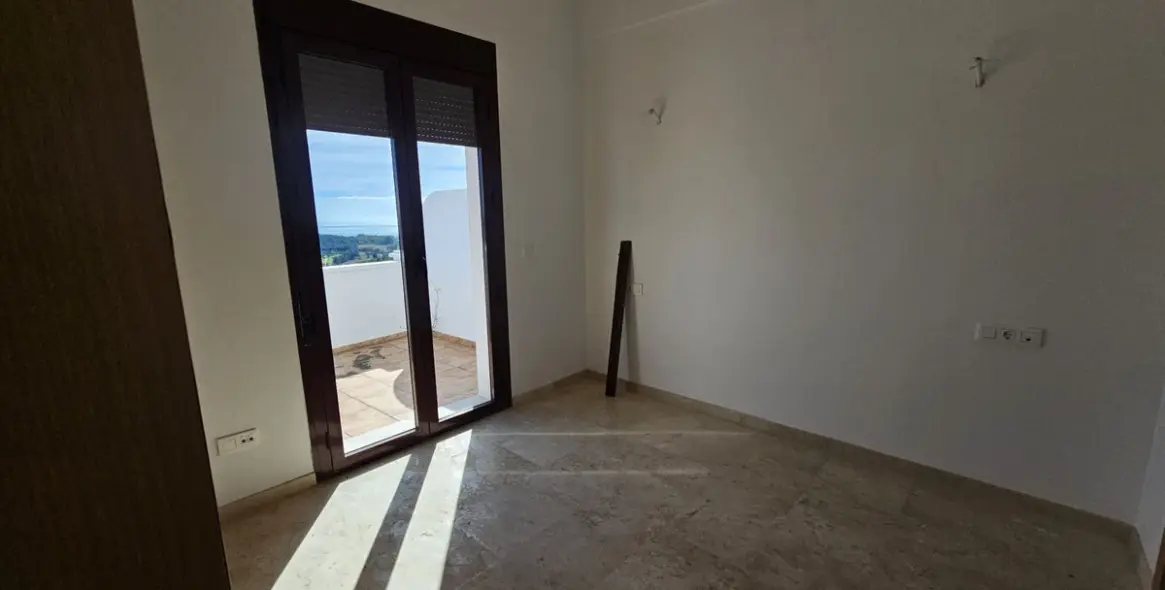 Продажа таунхауса в Doña Julia 11