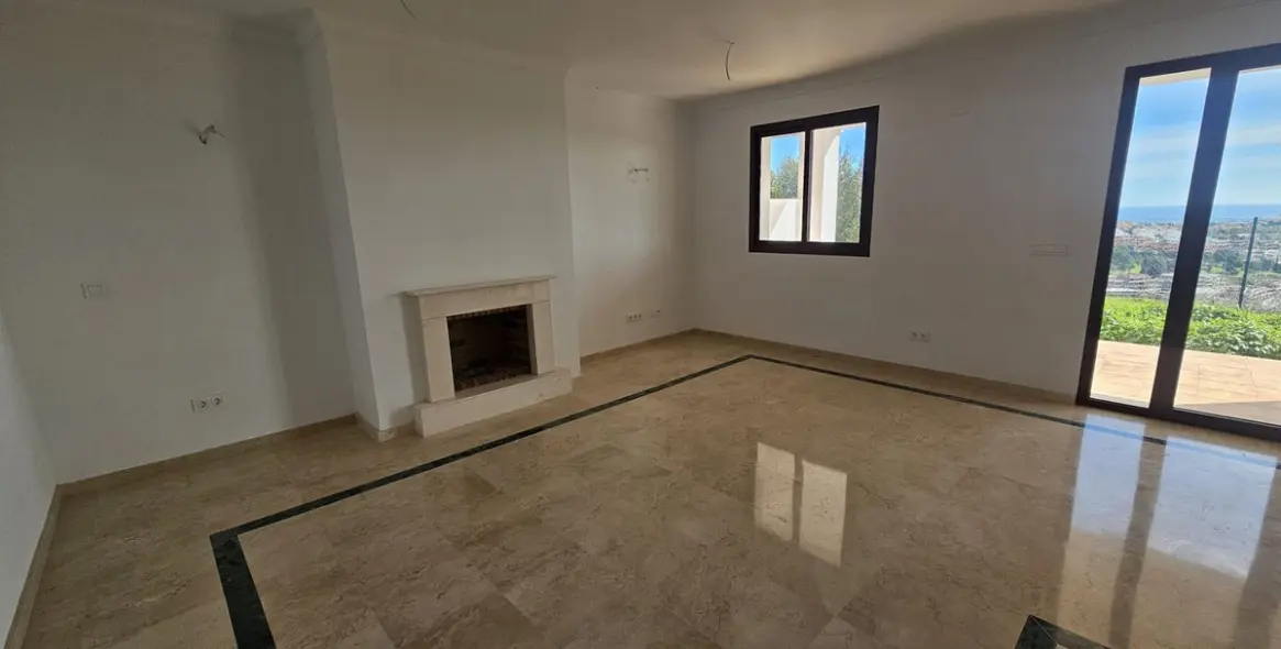 Продажа таунхауса в Doña Julia 18