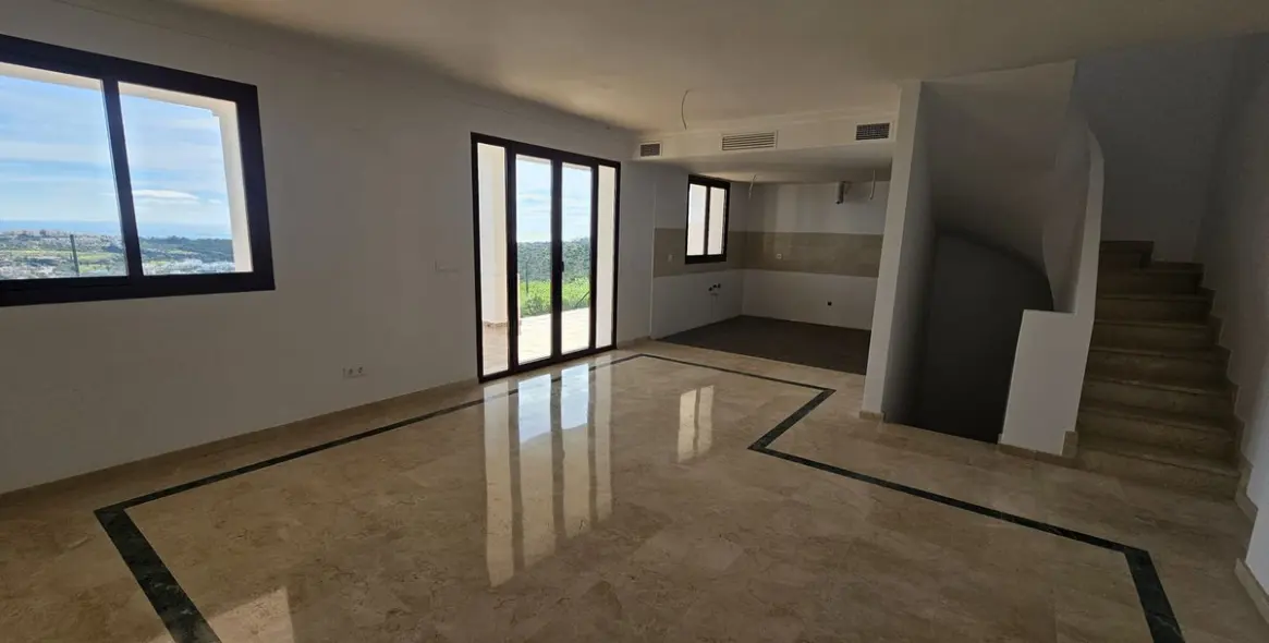 Продажа таунхауса в Doña Julia 19