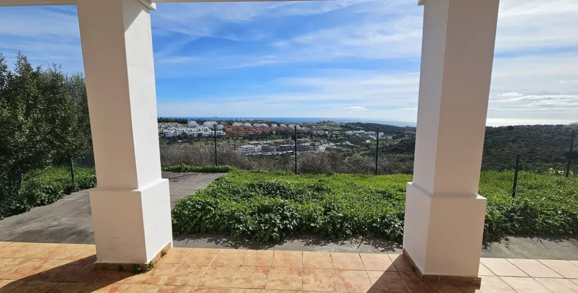 Sale of townhouse in Doña Julia 25