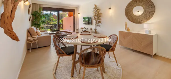 Продажа апартаментов на первом этаже в Estepona 3