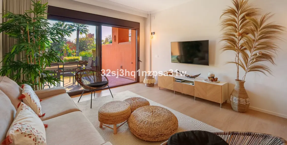 Sale of ground floor apartment in Estepona 5