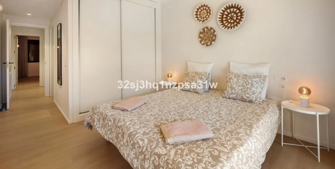Sale of ground floor apartment in Estepona 15