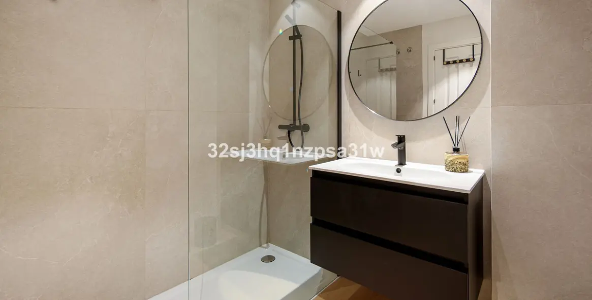 Sale of ground floor apartment in Estepona 18