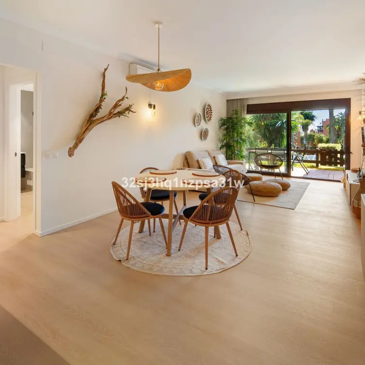 Sale of ground floor apartment in Estepona