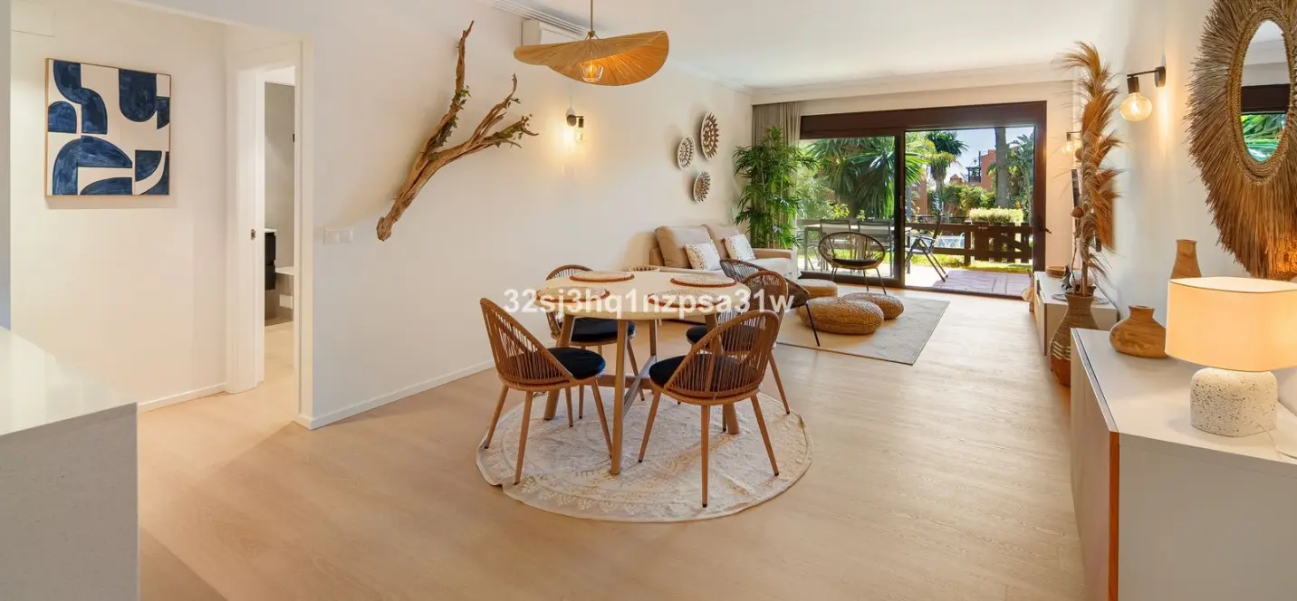 Sale of ground floor apartment in Estepona 3